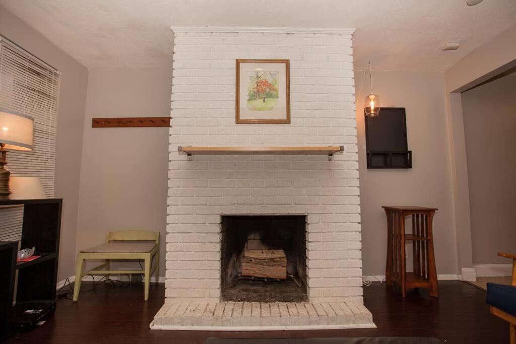 Hip & Cozy To Explore The City Or Catch A Game Pittsburgh Exterior foto